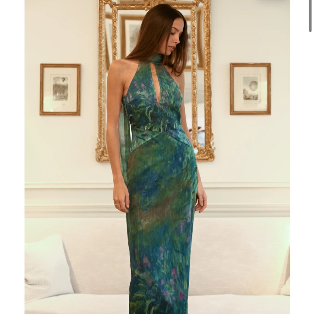 Elegant Green Halter Dress